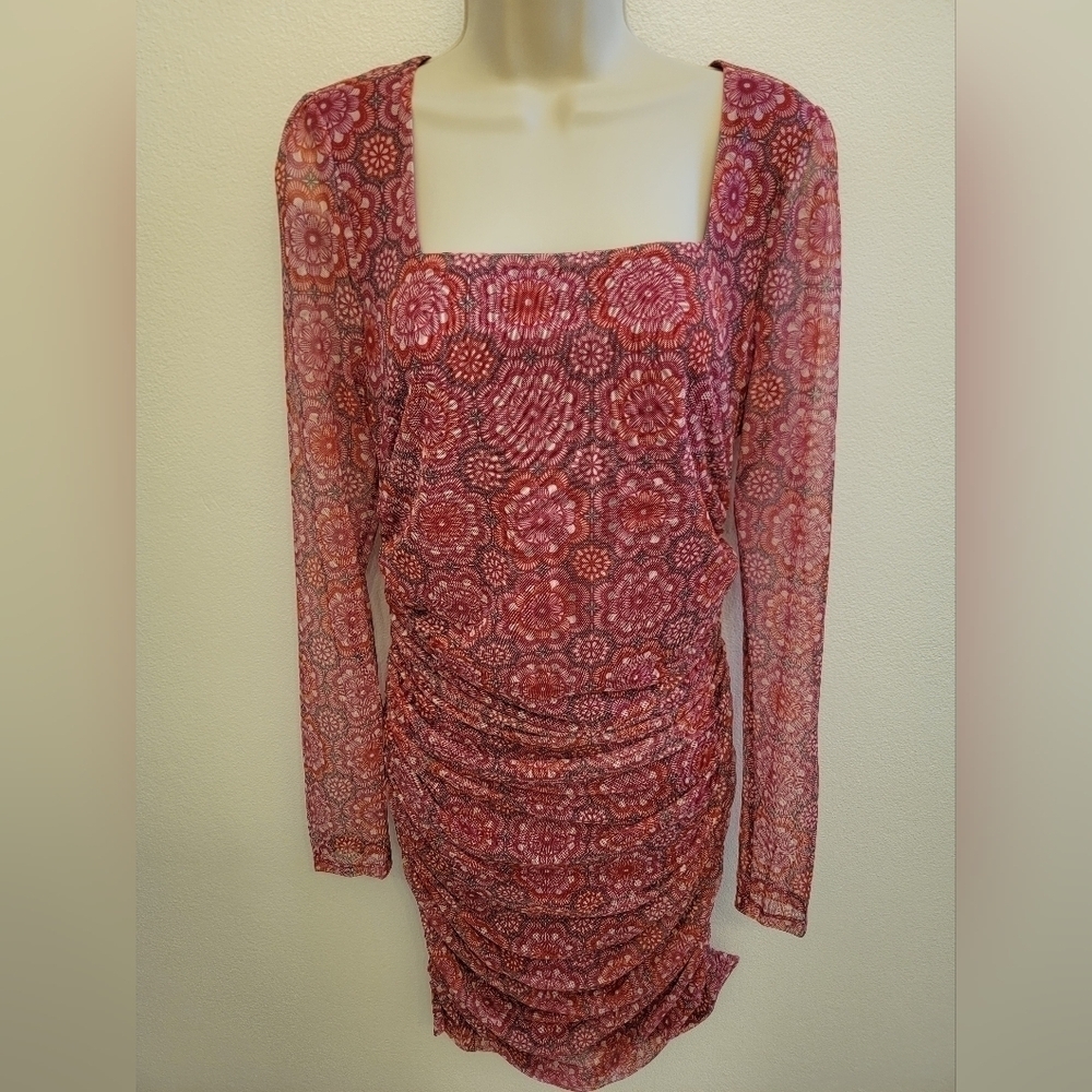 NWT BCBGeneration Ladies Floral Medallion Long Sleeve Mini Dress